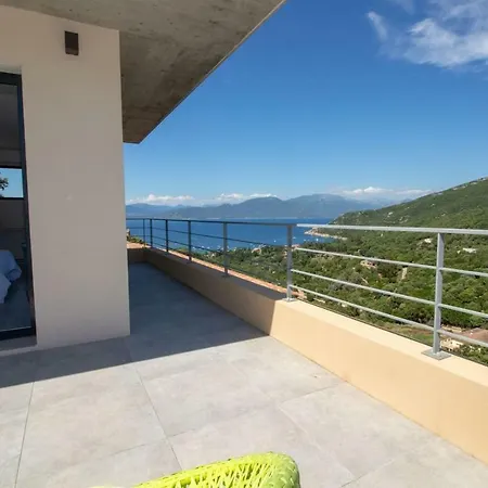 Villa Luxe Vue Mer Panoramique 3 Suites 6 Personnes Campomoro Plage Villa *